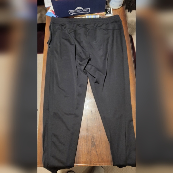 Under Arnour Pique Joggers XXL - Picture 2 of 2